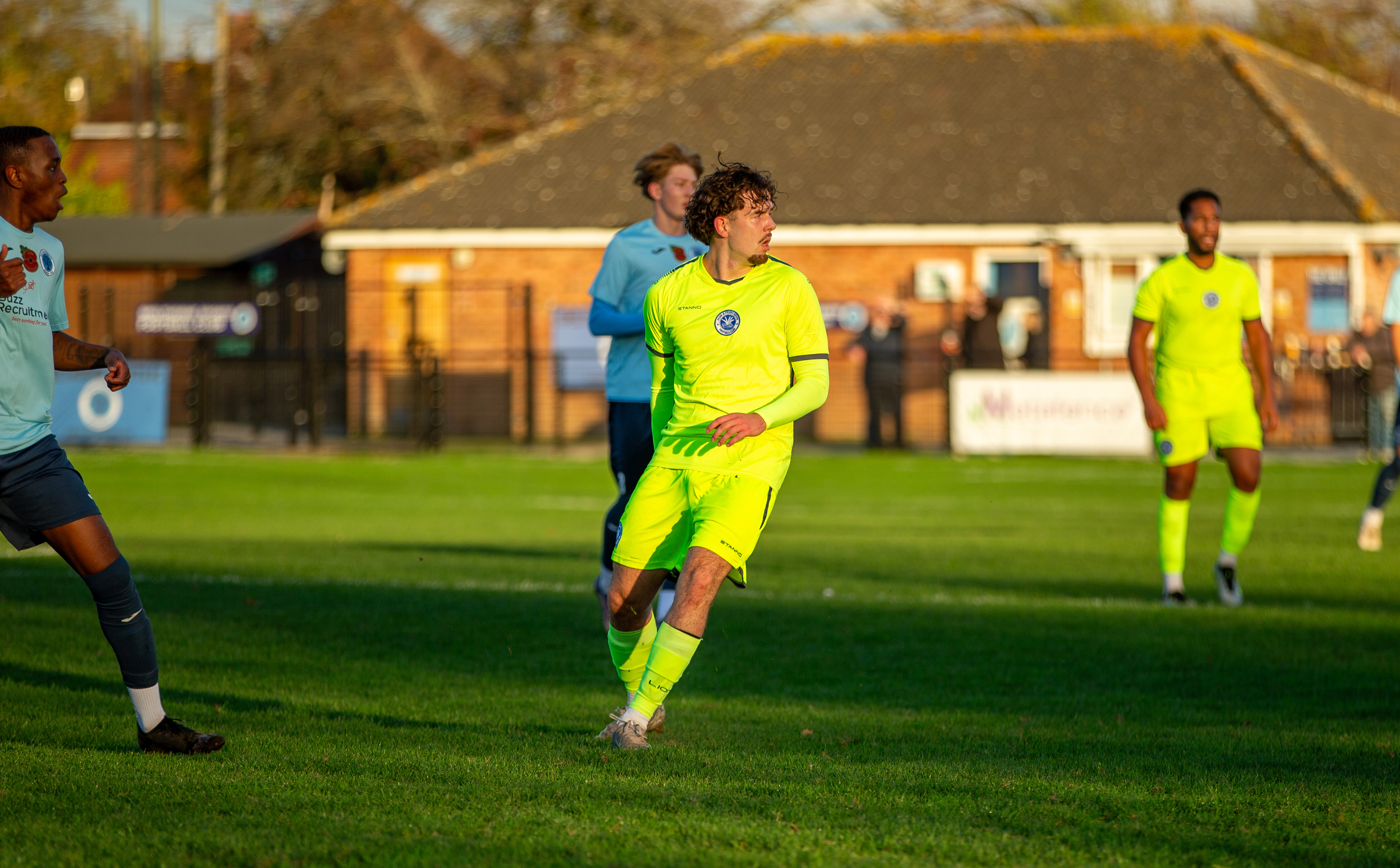 Spelthorne Sports vs Penn & Tylers — photo 15